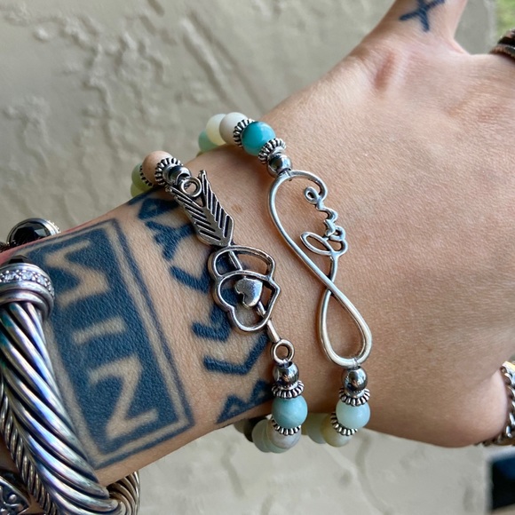 π΄β SALE ! red dot items are 2 for $25 . Bundle more than 3 and its $10 each π - Picture 14 of 16